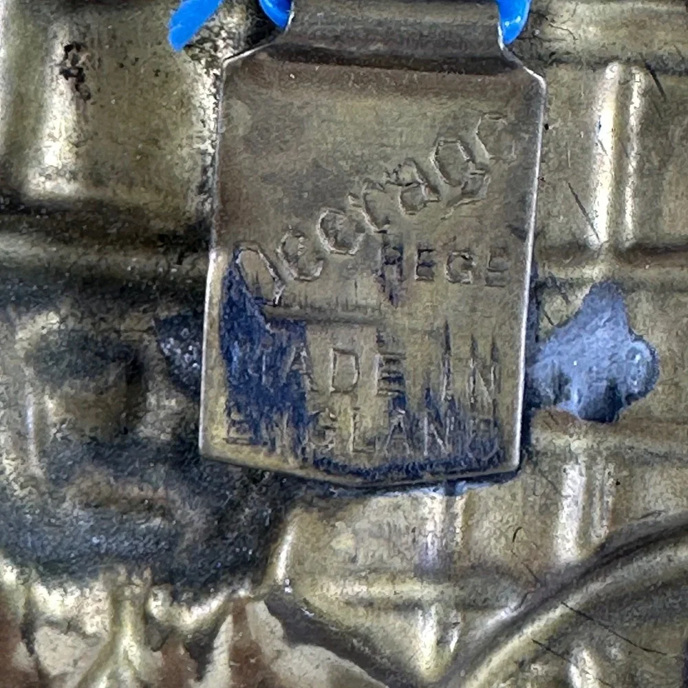 Vintage‎ Pair of Embossed Brass Wall Plates Made in England Peerage Jenny Jones